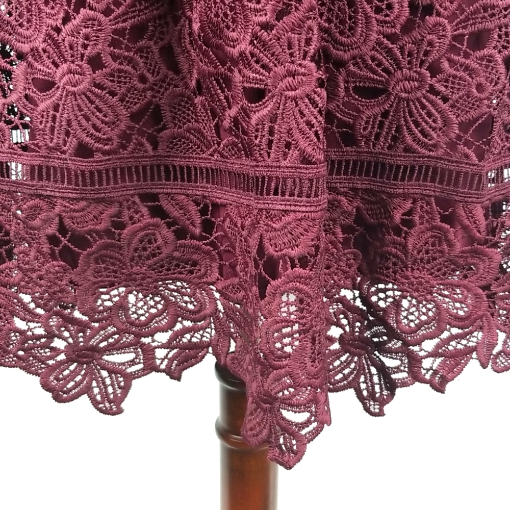 Romeo & Juliet Couture off the Shoulder Lace Dress NWT - Picture 5 of 15